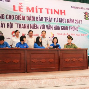 “ THÁNG CAO ĐIỂM ĐẢM BẢO TRẬT TỰ ATGT NĂM 2017.NGÀY HỘI” THANH NIÊN VỚI VĂN HÓA GIAO THÔNG ‘’