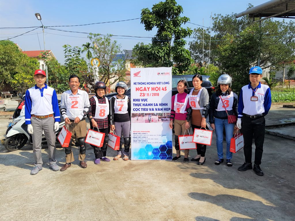 Ngày hôm qua 23/11/2018, tại Nhà Văn Hoá Thôn Nội Phú, TT Gia Bình, Gia Bình, Bắc Ninh. Honda Việt Long đã tưng bừng tổ chức thành công chương trình “NGÀY HỘI 4S ‘’