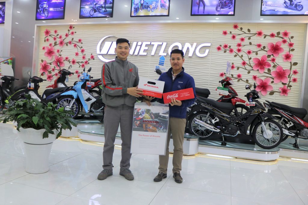 ?️?️ HONDA VIỆT LONG TỔ CHỨC TRAO THƯỞNG ️