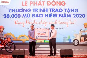 KHỞI ĐỘNG CHƯƠNG TRÌNH TRAO TẶNG 20.000 MŨ BẢO HIỂM, CÙNG Honda CHẮP CÁNH TƯƠNG LAI