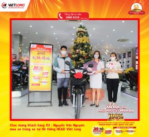 NGÀY 12/12/2021, TRAO GIẢI CHO KHÁCH HÀNG SỐ 03, 04, 05 KHI THAM GIA CHƯƠNG TRÌNH KHUYẾN MẠI “TÀI LỘC TỚI – PHƠI PHỚI TẾT HONDA”